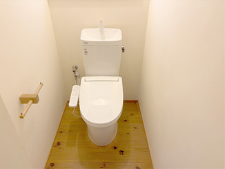 トイレリフォーム コスパ◎必要機能を備えたトイレ＆使い慣れた4口タイプの快適コンロ